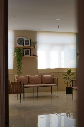 عکس استودیو تخصصی عکاسی هنری چشم | چِ شِ تُ